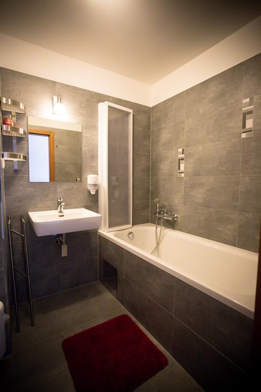 As Hotel Brno Buitenkant foto